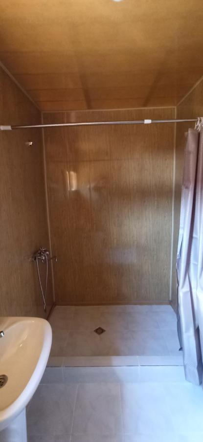 Guesthouse Sagrila Omalo ภายนอก รูปภาพ